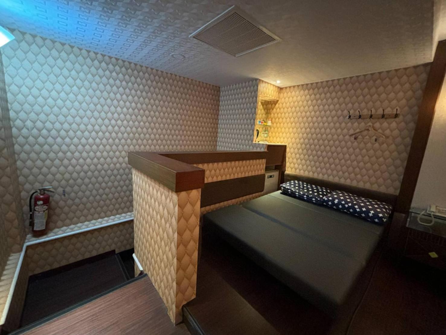 Hua Xiang Motel - Da Chang Kaohsiung Esterno foto
