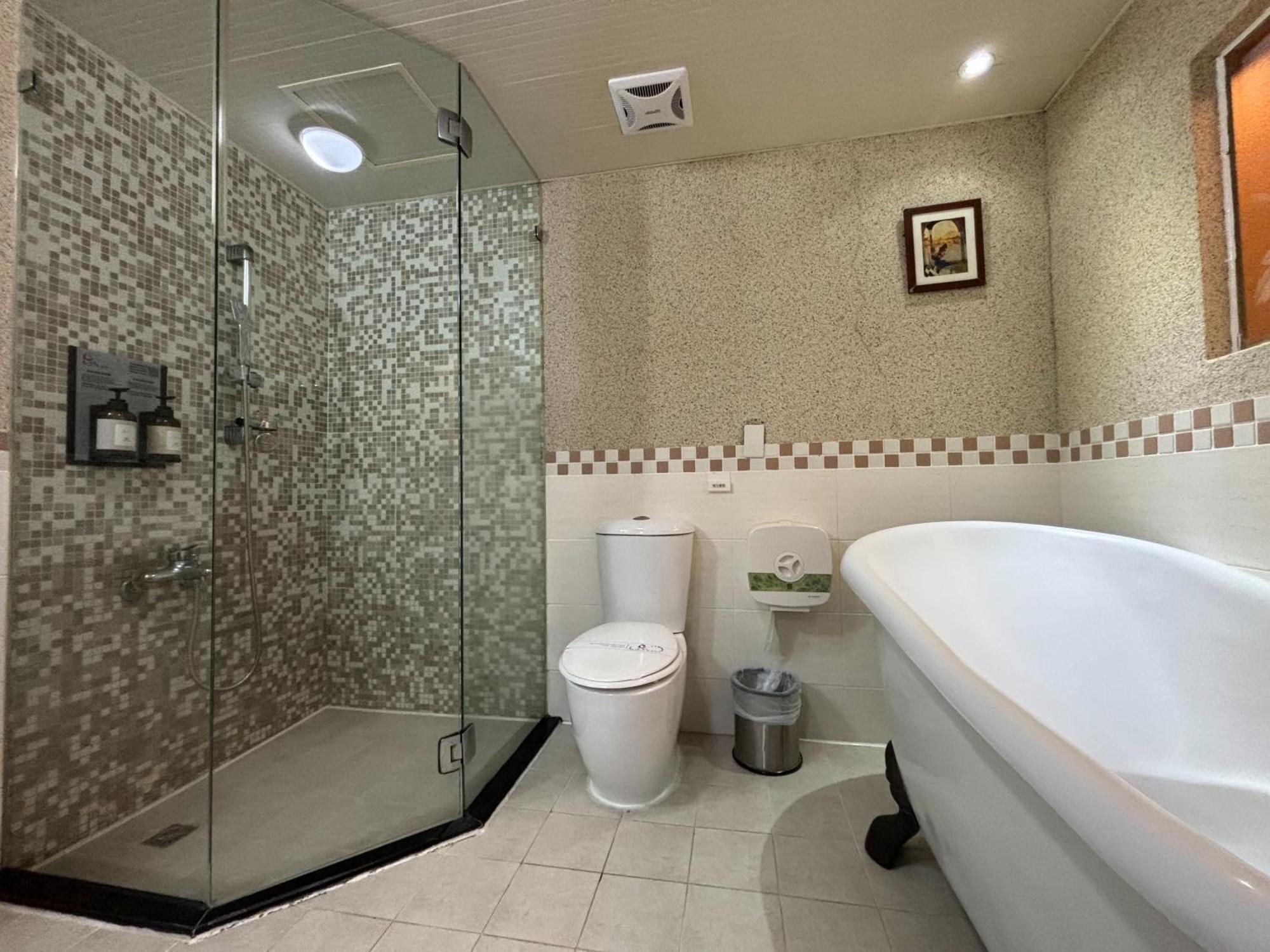 Hua Xiang Motel - Da Chang Kaohsiung Esterno foto